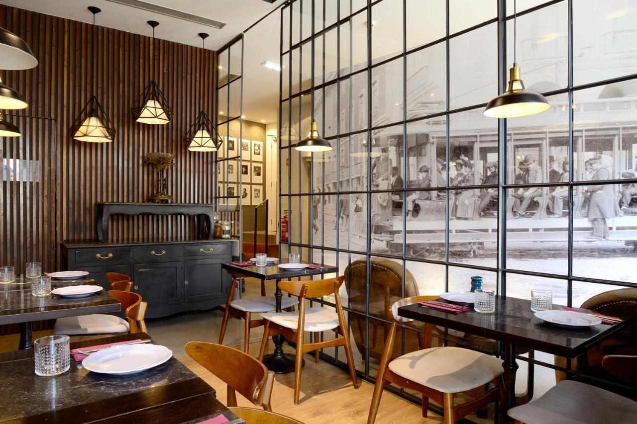 Dalma Old Town - Castelo Aparthotel Lisbon Bagian luar foto