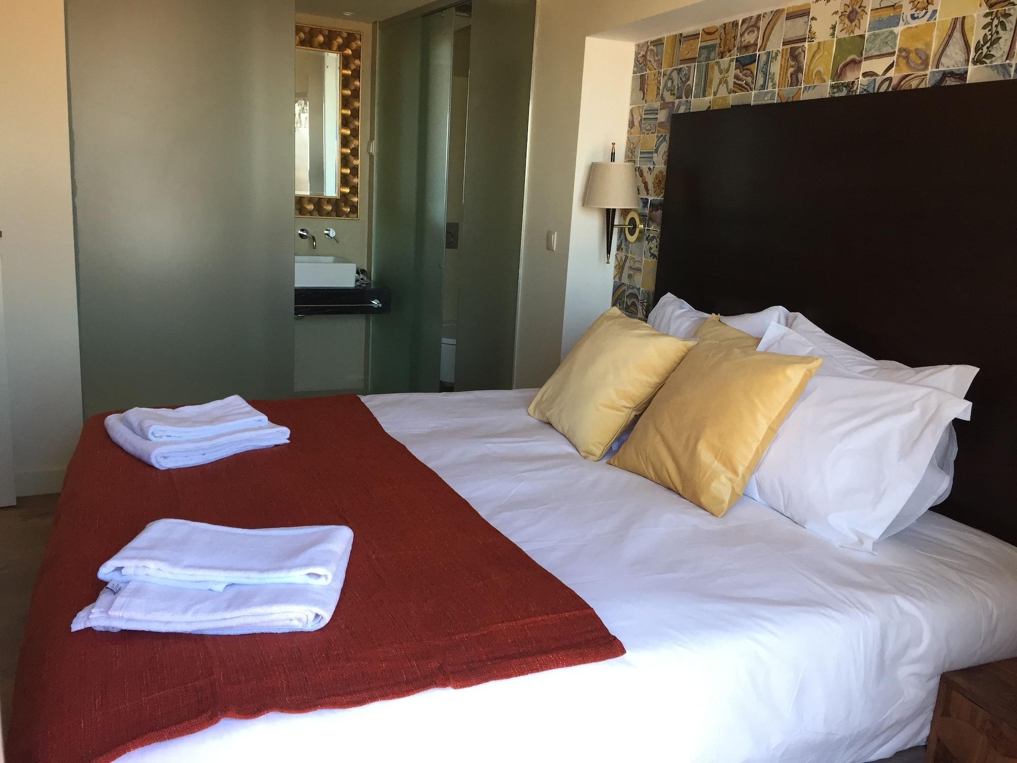 Dalma Old Town - Castelo Aparthotel Lisbon Bagian luar foto