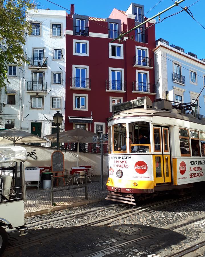 Dalma Old Town - Castelo Aparthotel Lisbon Bagian luar foto